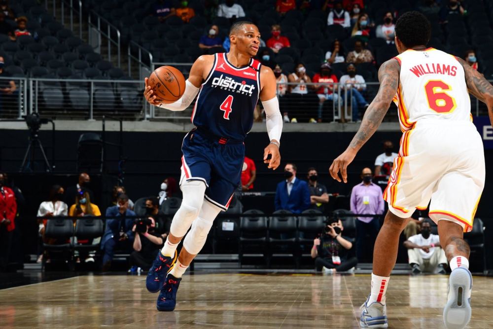  默里末节独揽开拓者逆转湖人延续季后赛冲击希望