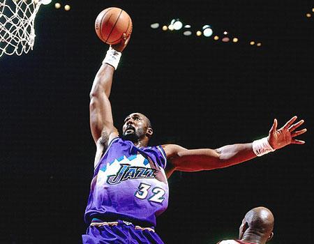  班凯罗砍下生涯新高38分魔术加时惜败于老鹰队